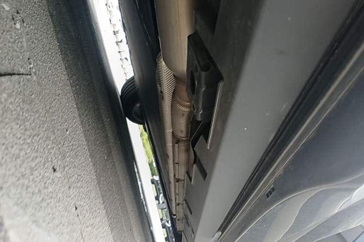 Used Denza N8L 2025 Model Flagship Model Right Side Sill