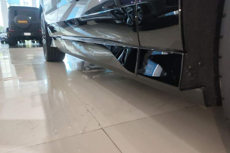 Used Denza N8L 2025 Model Flagship Model Right Side Sill