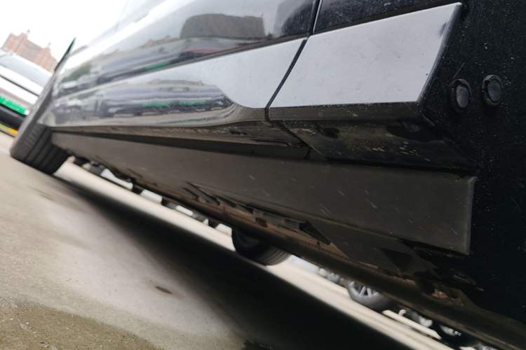 Used Denza N8L 2025 Model Flagship Model Right Side Sill