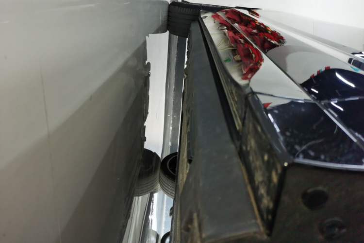 Used Denza N8L 2025 Model Flagship Model Right Side Sill