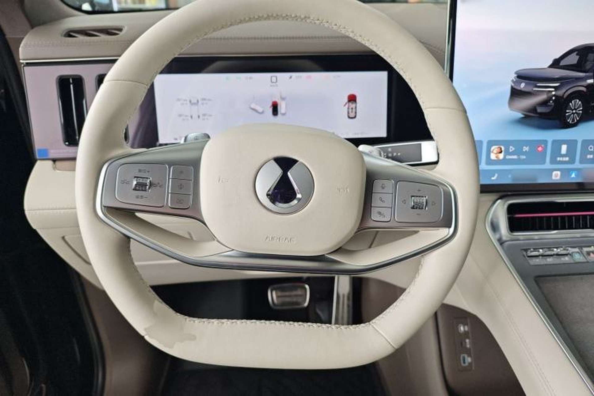 Used Denza N8L 2025 Model Flagship Model Steering Wheel
