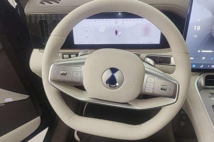 Used Denza N8L 2025 Model Flagship Model Steering Wheel