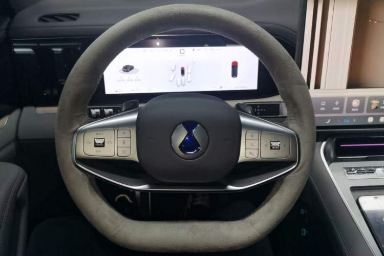Used Denza N8L 2025 Model Flagship Model Steering Wheel