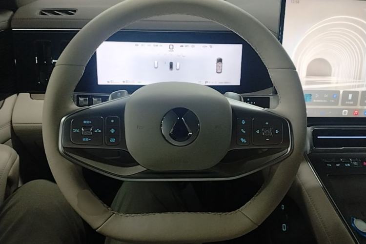 Used Denza N8L 2025 Model Flagship Model Steering Wheel