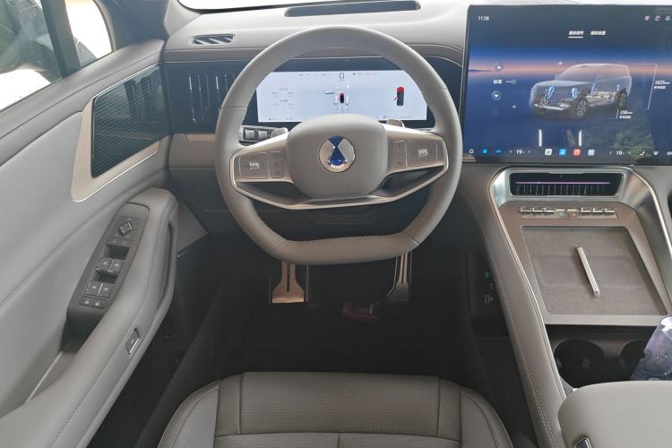 Used Denza N8L 2025 Model Flagship Model Steering Wheel