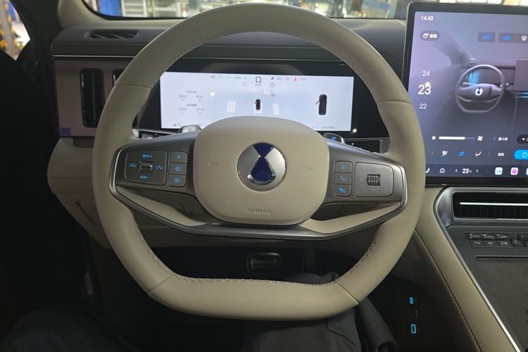 Used Denza N8L 2025 Model Flagship Model Steering Wheel