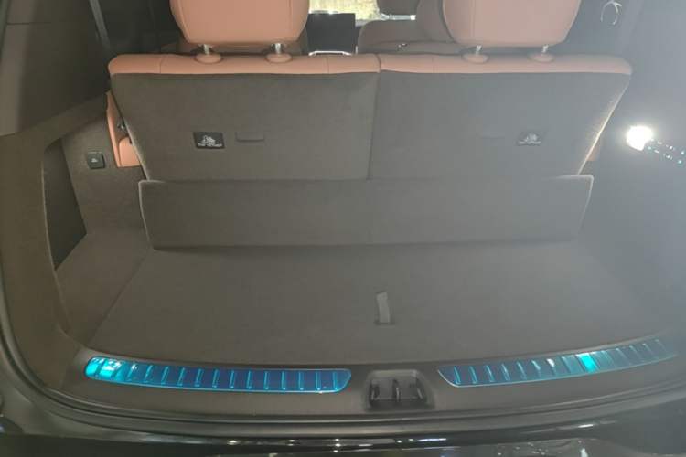 Used Denza N8L 2025 Model Flagship Model Trunk