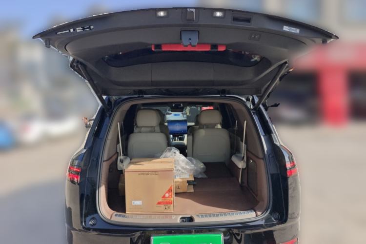Used Denza N8L 2025 Model Flagship Model Trunk
