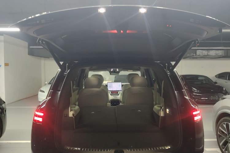 Used Denza N8L 2025 Model Flagship Model Trunk