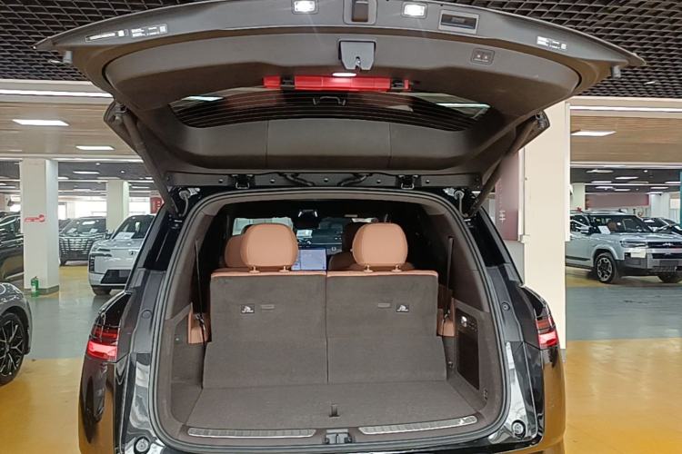 Used Denza N8L 2025 Model Flagship Model Trunk