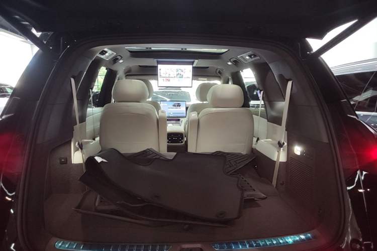 Used Denza N8L 2025 Model Flagship Model Trunk