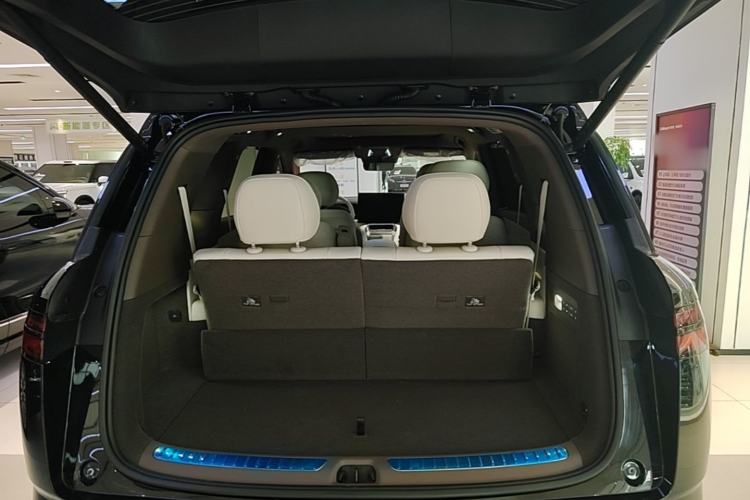 Used Denza N8L 2025 Model Zunrong Model Trunk