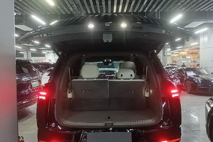 Used Denza N8L 2025 Model Zunrong Model Trunk