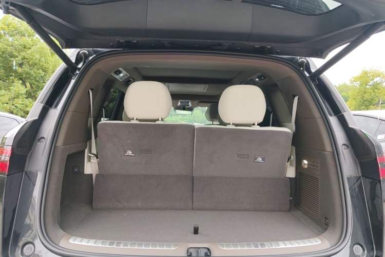 Used Denza N8L 2025 Model Flagship Model Trunk