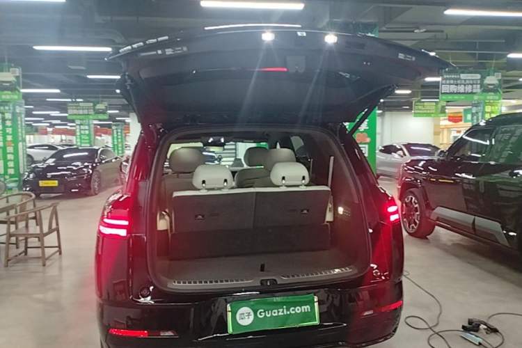 Used Denza N8L 2025 Model Flagship Model Trunk