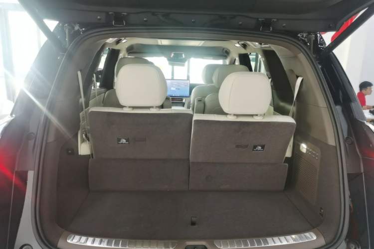 Used Denza N8L 2025 Model Flagship Model Trunk