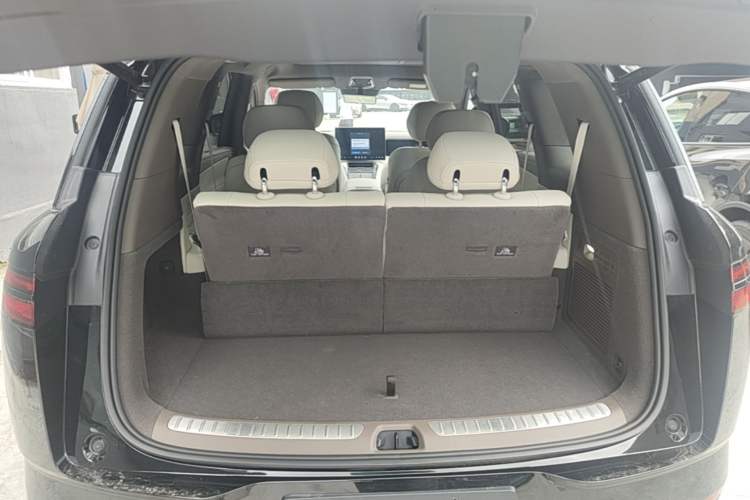 Used Denza N8L 2025 Model Flagship Model Trunk