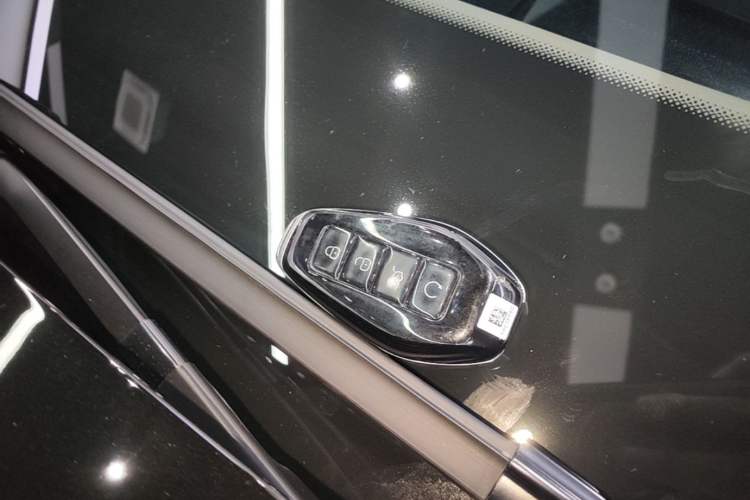 Used Denza N8L 2025 Model Flagship Model Vehicle Key