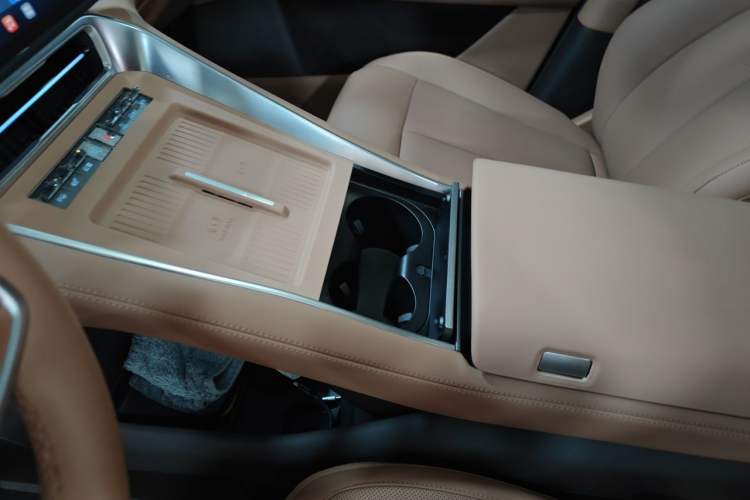 Used Denza N8L 2025 Model Flagship Model Vehicle Key