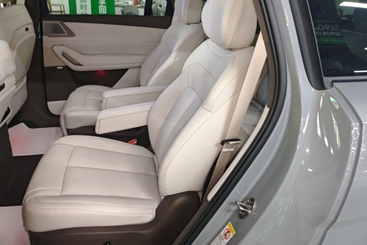 Used Denza N8L 2025 Model Flagship Model Left Rear Seat