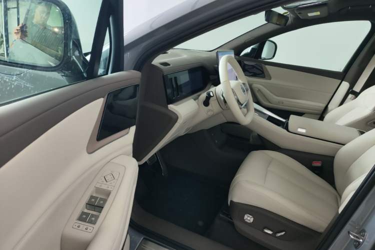 Used Denza N8L 2025 Model Flagship Model Driver Seat