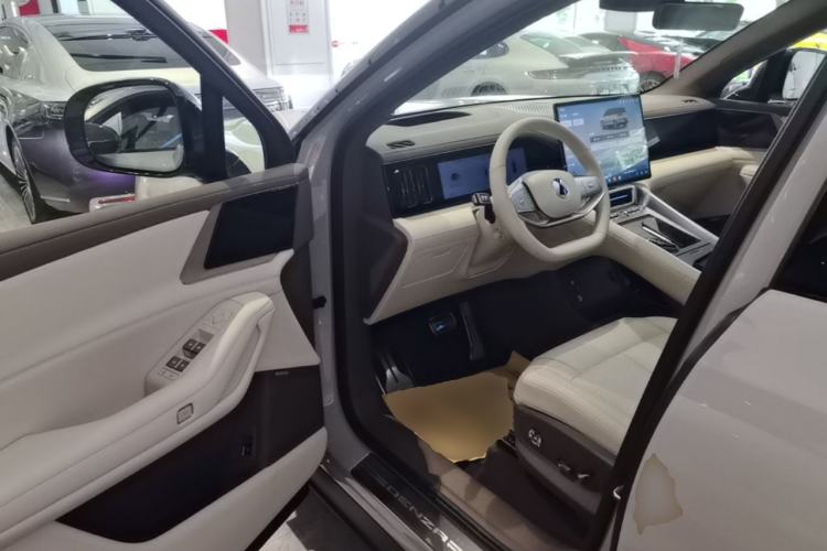 Used Denza N8L 2025 Model Flagship Model Driver Seat