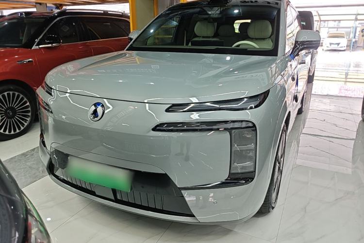 Used Denza N8L 2025 Model Flagship Model Front