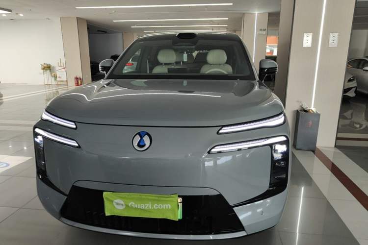 Used Denza N8L 2025 Model Flagship Model Front