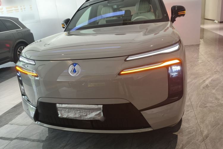 Used Denza N8L 2025 Model Zunrong Model Front