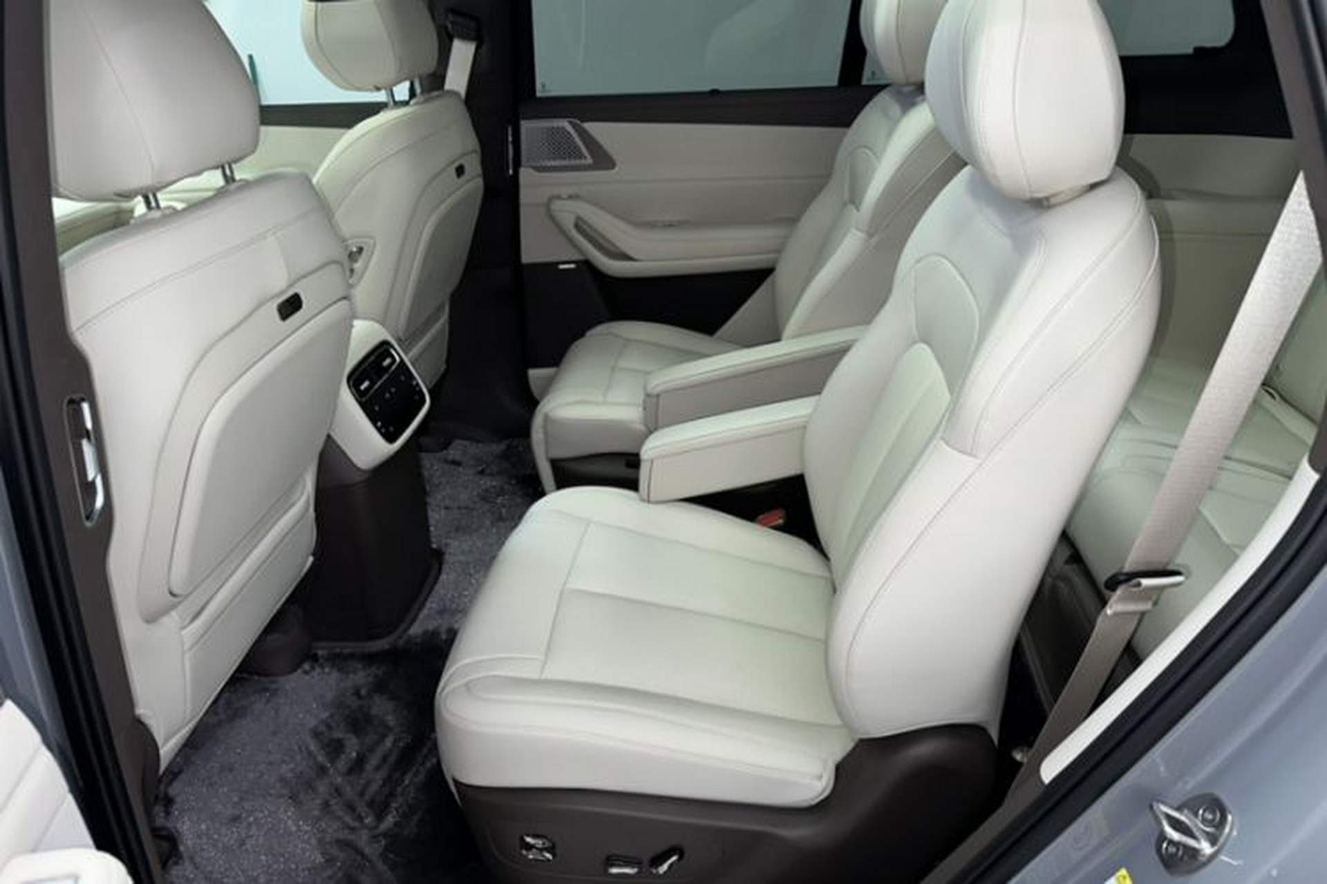 Used Denza N8L 2025 Model Flagship Model Interior 14