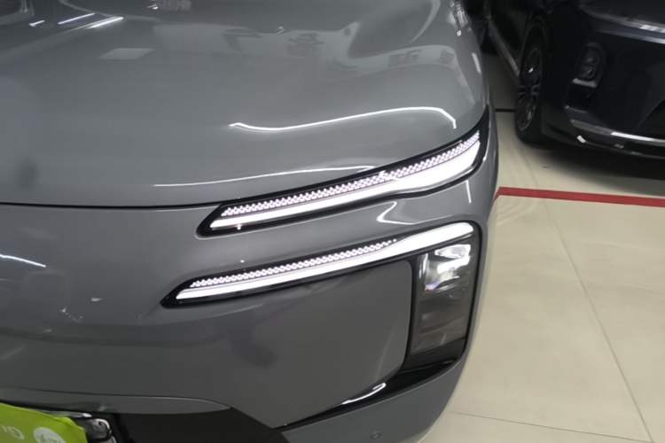 Used Denza N8L 2025 Model Flagship Model Left Front Headlight