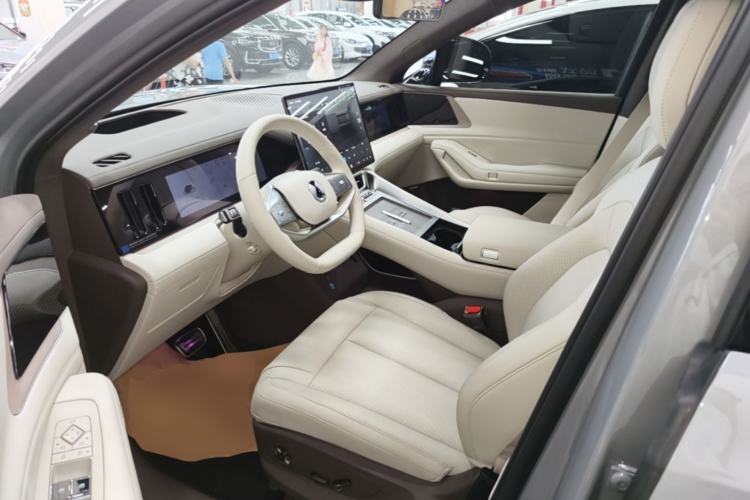Used Denza N8L 2025 Model Flagship Model Left Front Seat