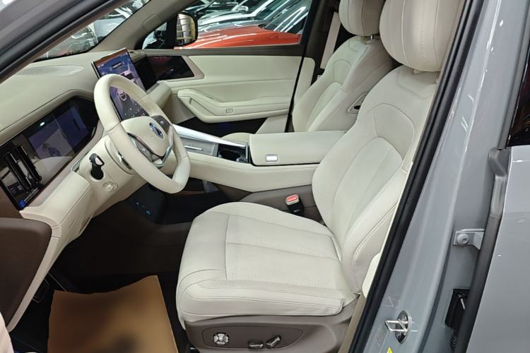 Used Denza N8L 2025 Model Flagship Model Left Front Seat