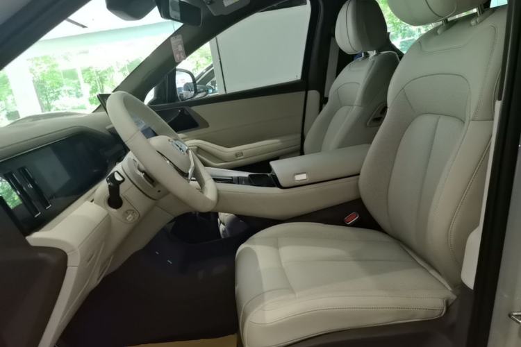 Used Denza N8L 2025 Model Flagship Model Left Front Seat