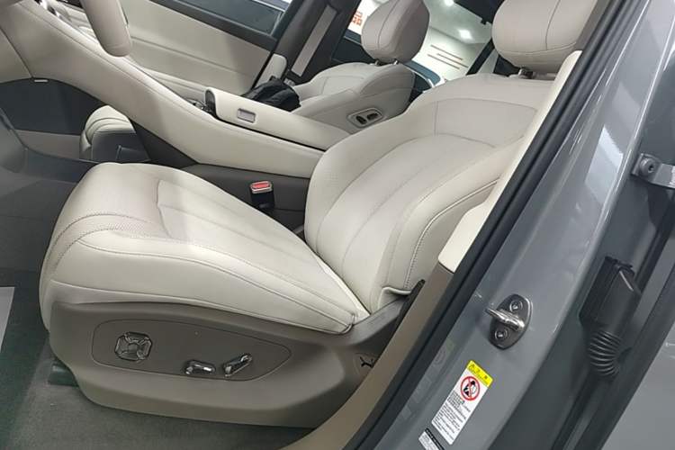 Used Denza N8L 2025 Model Flagship Model Left Front Seat