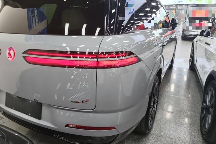 Used Denza N8L 2025 Model Flagship Model Right Rear Taillight