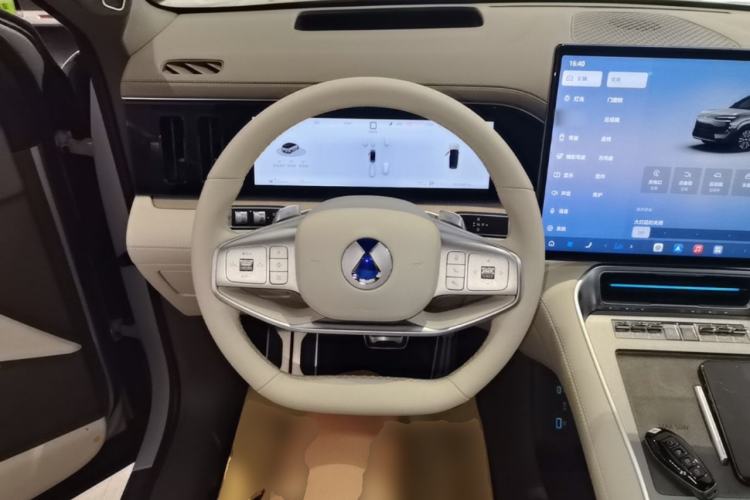 Used Denza N8L 2025 Model Flagship Model Steering Wheel