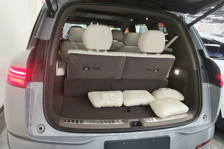 Used Denza N8L 2025 Model Flagship Model Trunk