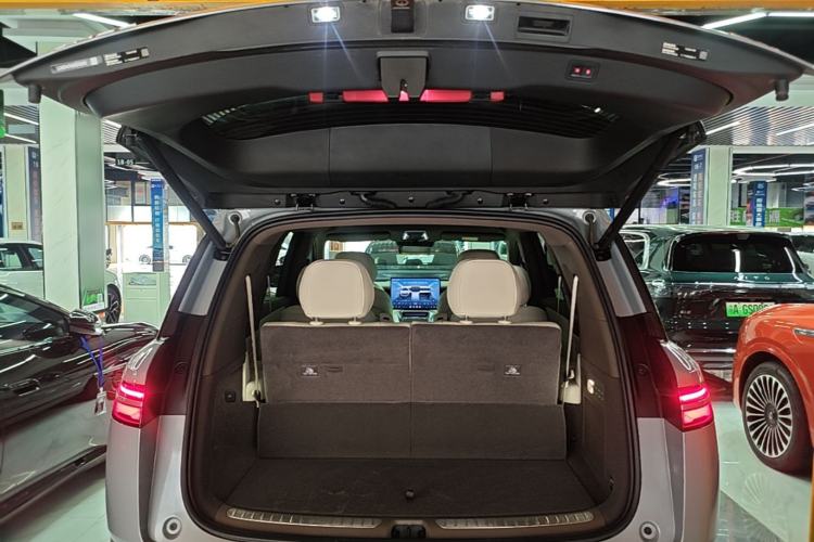 Used Denza N8L 2025 Model Flagship Model Trunk