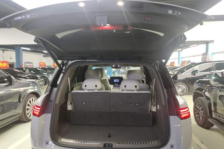 Used Denza N8L 2025 Model Flagship Model Trunk