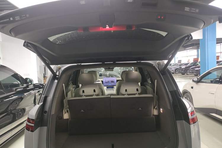 Used Denza N8L 2025 Model Flagship Model Trunk