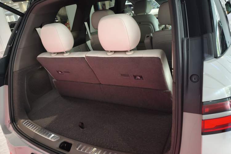 Used Denza N8L 2025 Model Zunrong Model Trunk