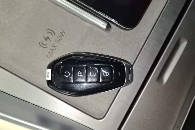 Used Denza N8L 2025 Model Flagship Model Vehicle Key