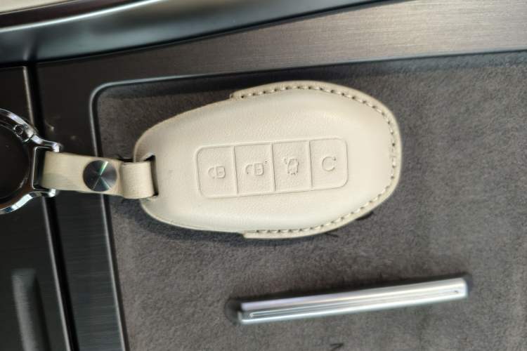 Used Denza N8L 2025 Model Zunrong Model Vehicle Key
