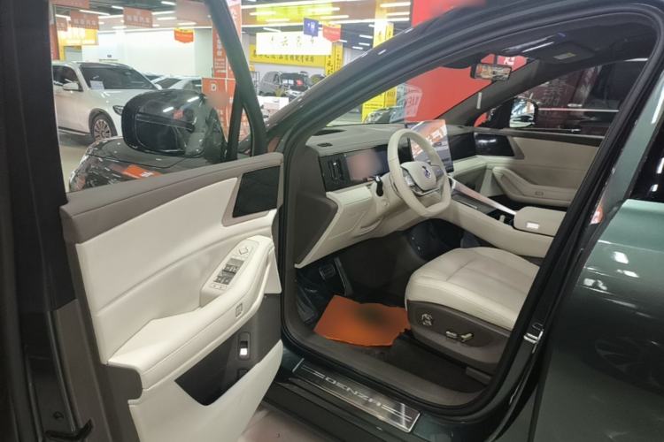 Used Denza N8L 2025 Model Flagship Model Driver Seat