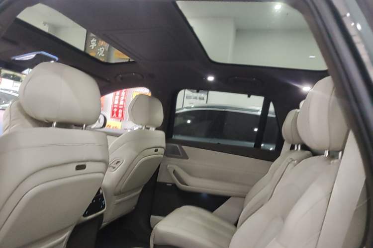 Used Denza N8L 2025 Model Flagship Model Headliner