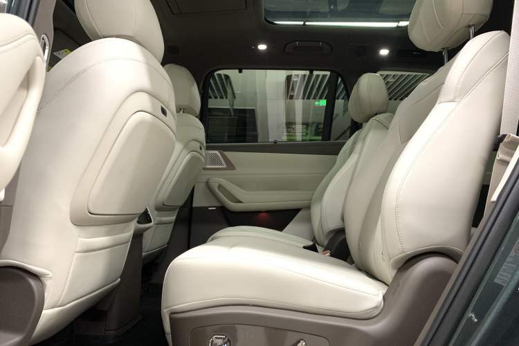 Used Denza N8L 2025 Model Flagship Model Interior 5