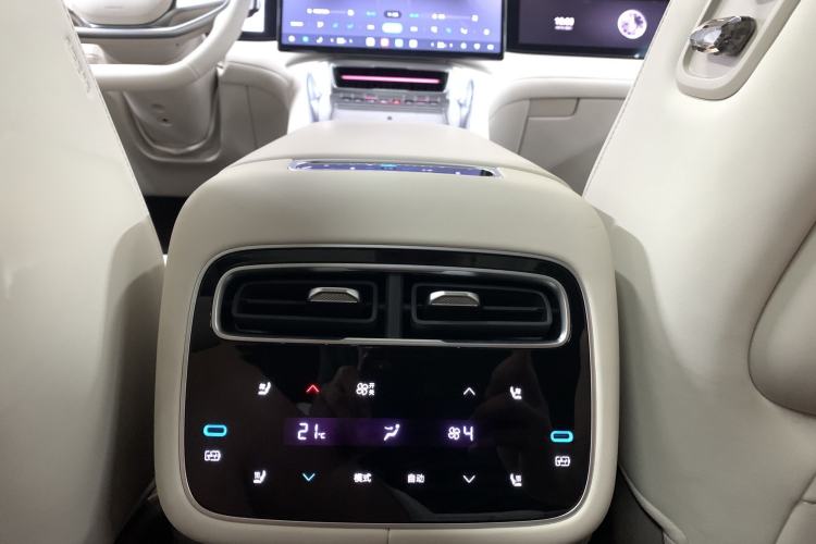 Used Denza N8L 2025 Model Flagship Model Interior 7
