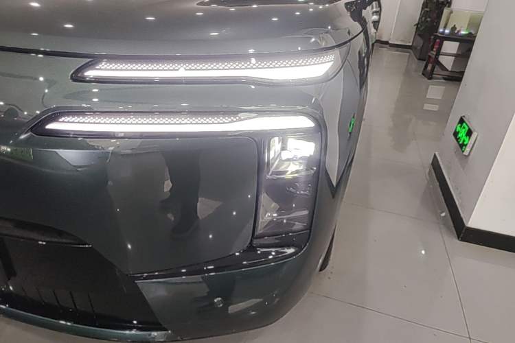 Used Denza N8L 2025 Model Flagship Model Left Front Headlight