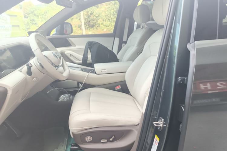 Used Denza N8L 2025 Model Flagship Model Left Front Seat